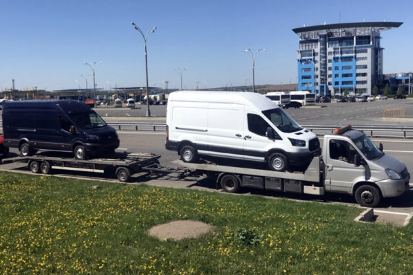 Ивеко автовоз с авто на платформах